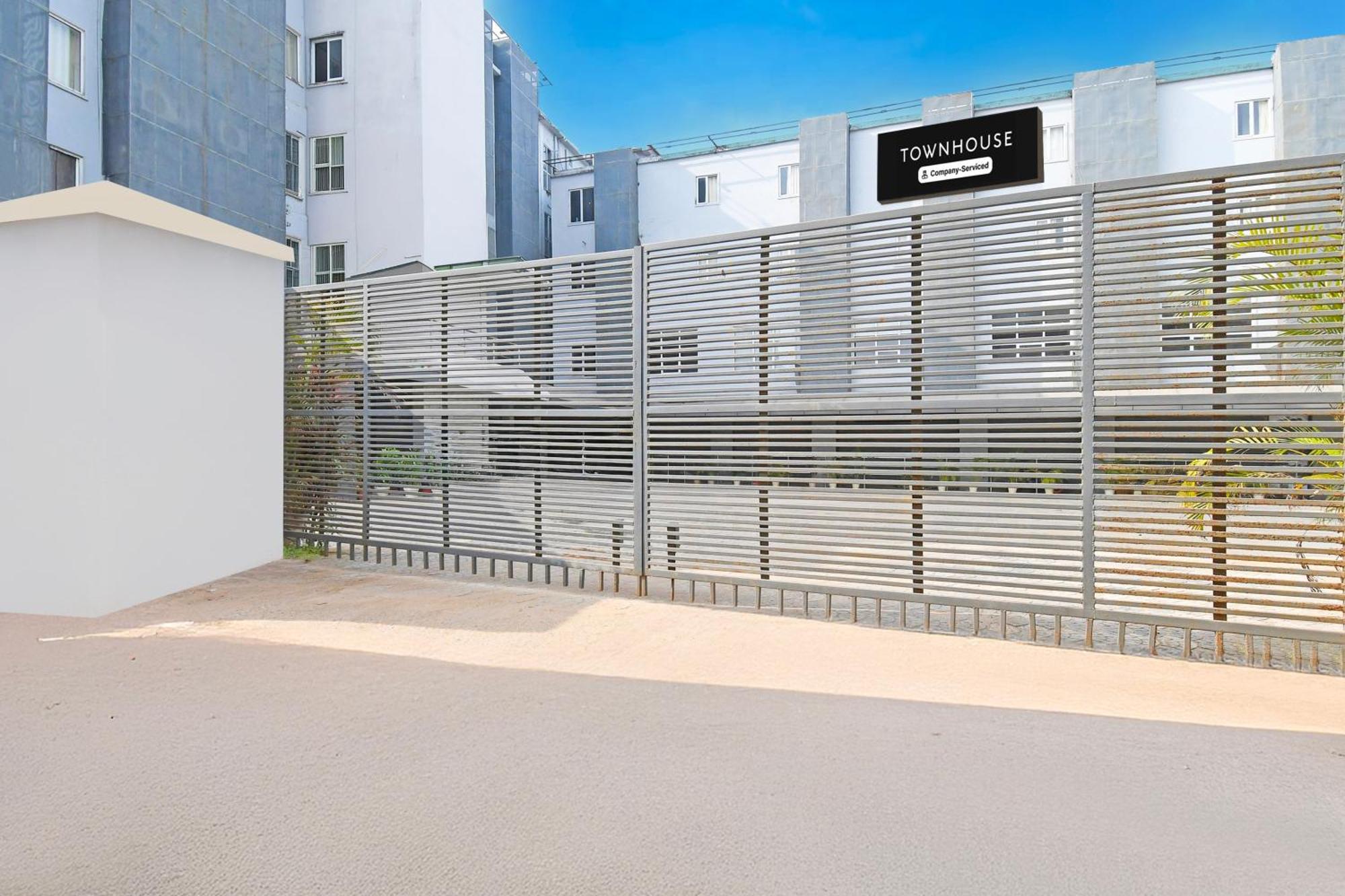 Отель Super Townhouse Mancheswar Industrial Estate Бхубанешвара Экстерьер фото